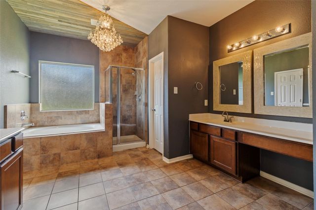 1740 N Meridian Greens Drive, Dickinson, TX 77539
