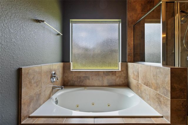 1740 N Meridian Greens Drive, Dickinson, TX 77539