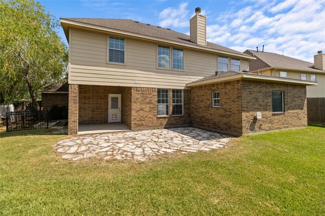 1740 N Meridian Greens Drive, Dickinson, TX 77539