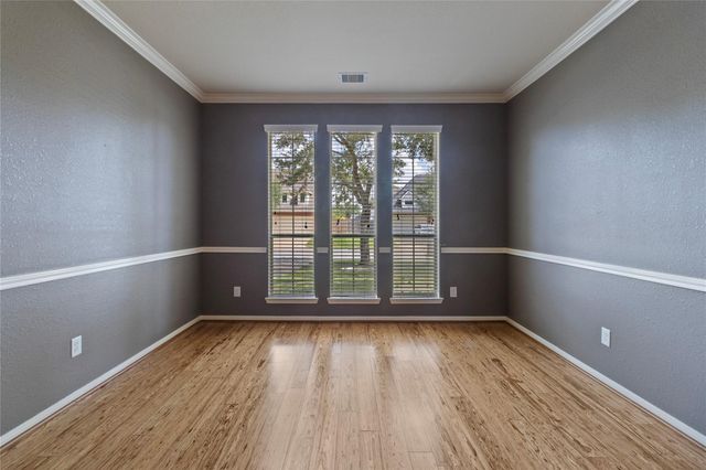 1740 N Meridian Greens Drive, Dickinson, TX 77539