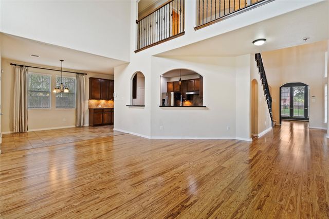 1740 N Meridian Greens Drive, Dickinson, TX 77539