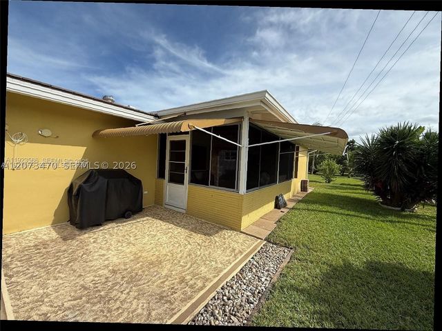 4208 NW 47th Ct, Tamarac, FL 33319