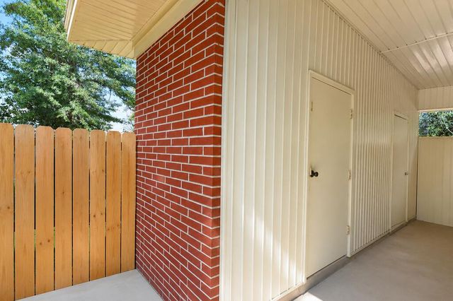 121 Rosetta Cir, Dothan, AL 36303