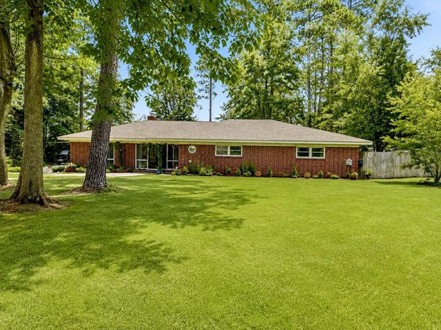 121 Rosetta Cir, Dothan, AL 36303