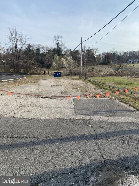 4208 INN ST, Triangle, VA 22172