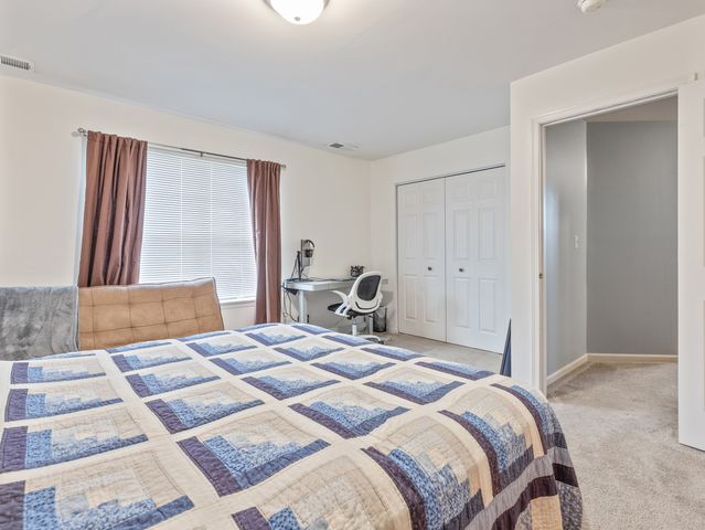 1852 Keystone Place, Schaumburg, IL 60193