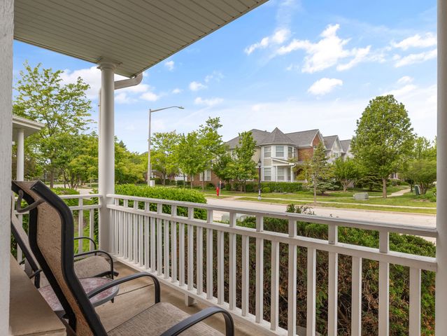 1852 Keystone Place, Schaumburg, IL 60193