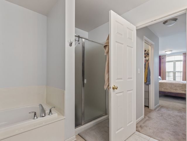1852 Keystone Place, Schaumburg, IL 60193