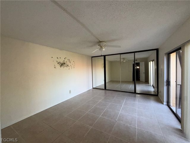 1520 Park Meadows DR 4, Fort Myers, FL 33907