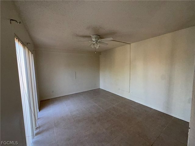 1520 Park Meadows DR 4, Fort Myers, FL 33907