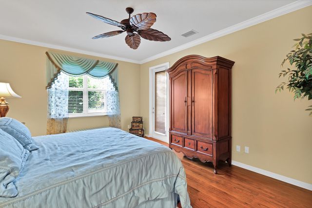 3266 Sussex Way, Vero Beach, FL 32966