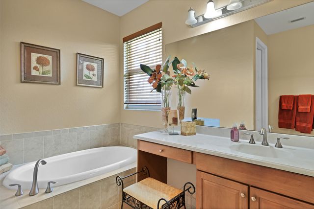 3266 Sussex Way, Vero Beach, FL 32966