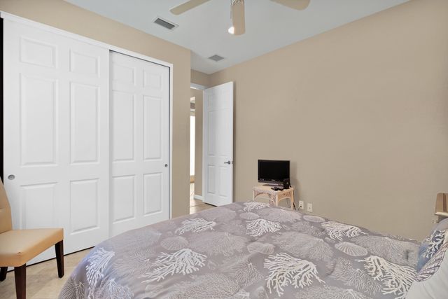 3266 Sussex Way, Vero Beach, FL 32966