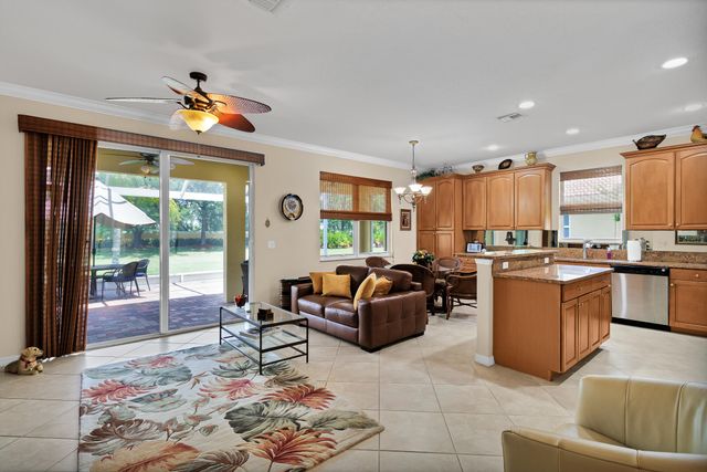 3266 Sussex Way, Vero Beach, FL 32966