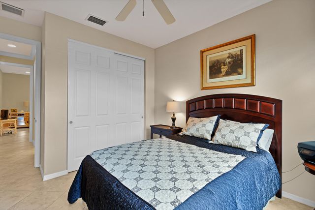 3266 Sussex Way, Vero Beach, FL 32966