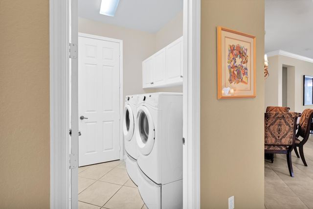 3266 Sussex Way, Vero Beach, FL 32966