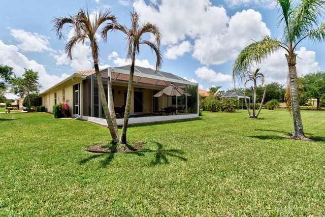 3266 Sussex Way, Vero Beach, FL 32966