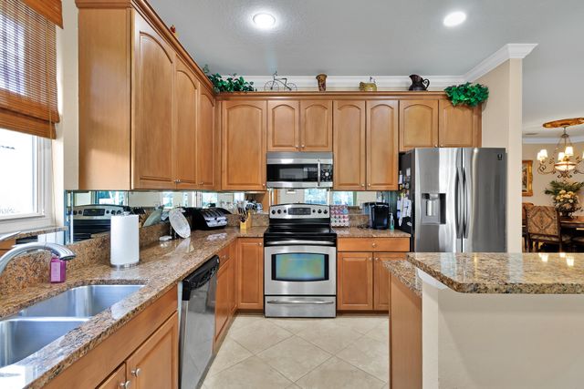 3266 Sussex Way, Vero Beach, FL 32966