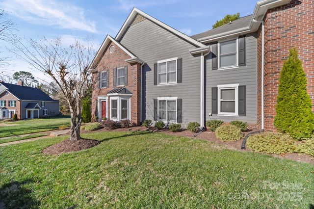 1705 Robinwood Road, Gastonia, NC 28054