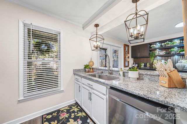 1705 Robinwood Road, Gastonia, NC 28054