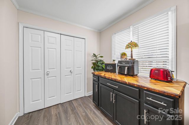 1705 Robinwood Road, Gastonia, NC 28054