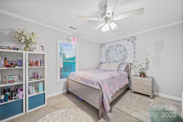 1705 Robinwood Road, Gastonia, NC 28054