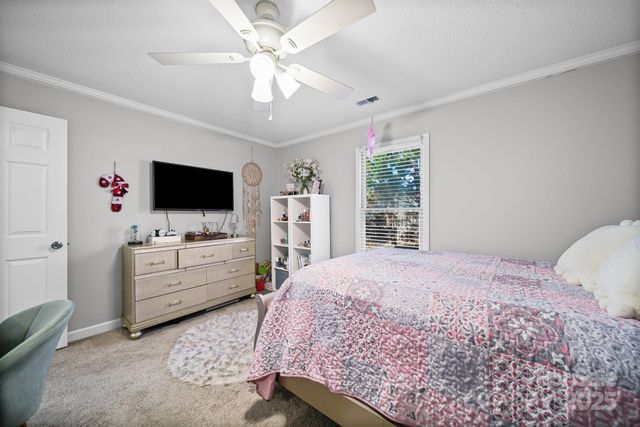 1705 Robinwood Road, Gastonia, NC 28054