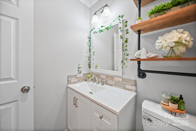 1705 Robinwood Road, Gastonia, NC 28054