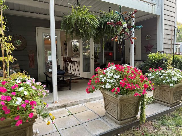 1705 Robinwood Road, Gastonia, NC 28054