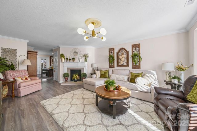 1705 Robinwood Road, Gastonia, NC 28054