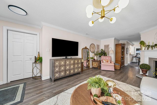 1705 Robinwood Road, Gastonia, NC 28054