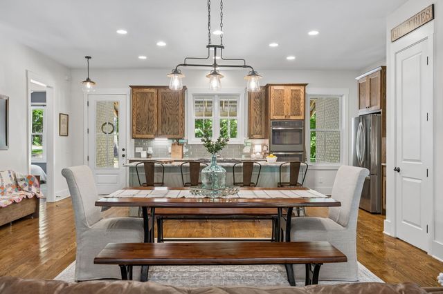 7111 Dogwood Ln, Cross Plains, TN 37049