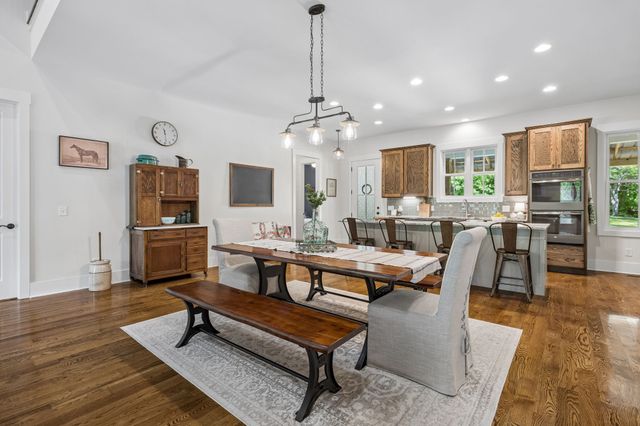7111 Dogwood Ln, Cross Plains, TN 37049