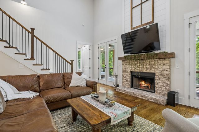 7111 Dogwood Ln, Cross Plains, TN 37049