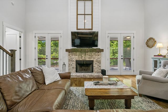7111 Dogwood Ln, Cross Plains, TN 37049