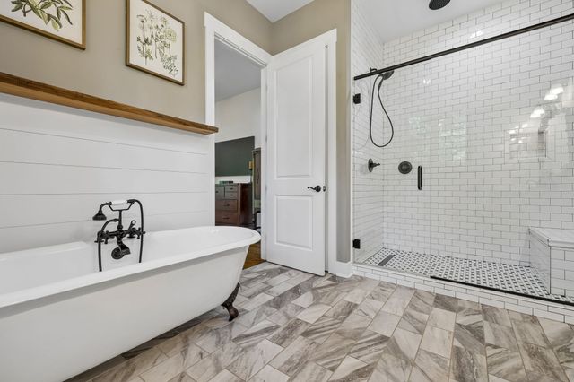 7111 Dogwood Ln, Cross Plains, TN 37049