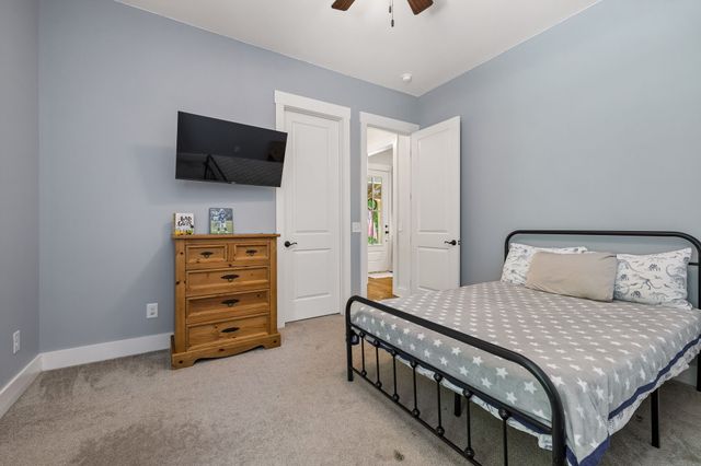 7111 Dogwood Ln, Cross Plains, TN 37049