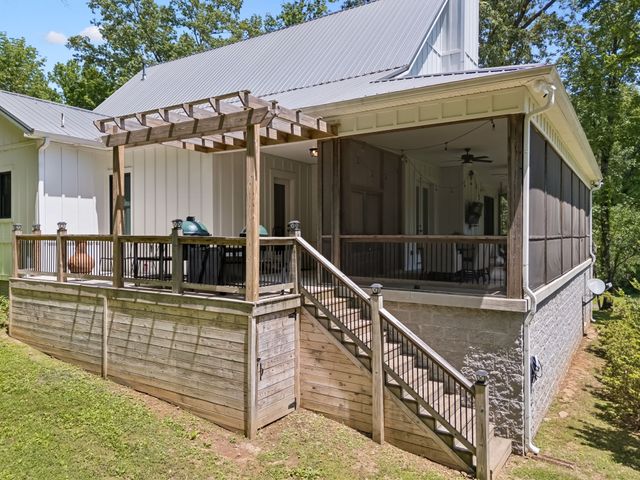 7111 Dogwood Ln, Cross Plains, TN 37049