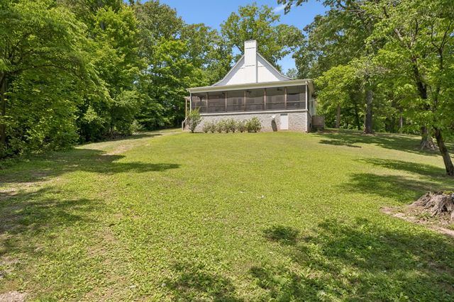 7111 Dogwood Ln, Cross Plains, TN 37049