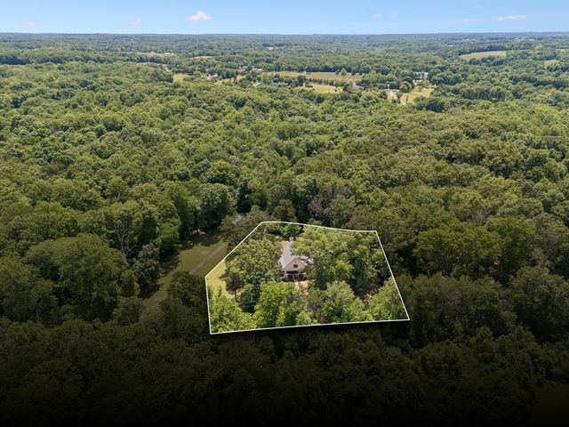 7111 Dogwood Ln, Cross Plains, TN 37049