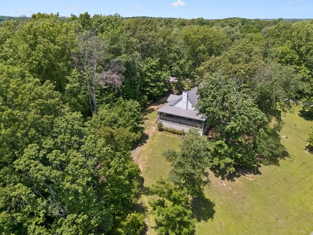 7111 Dogwood Ln, Cross Plains, TN 37049
