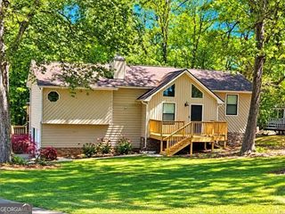 825 Emerald Drive, Powder Springs, GA 30127