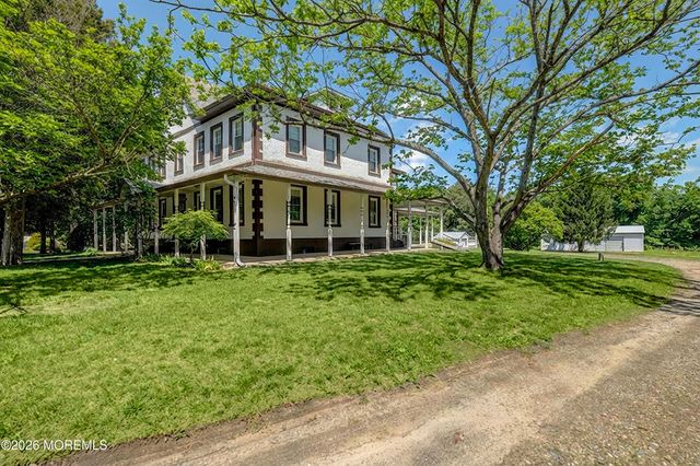 15 Hummingbird Way, Jackson, NJ 08527