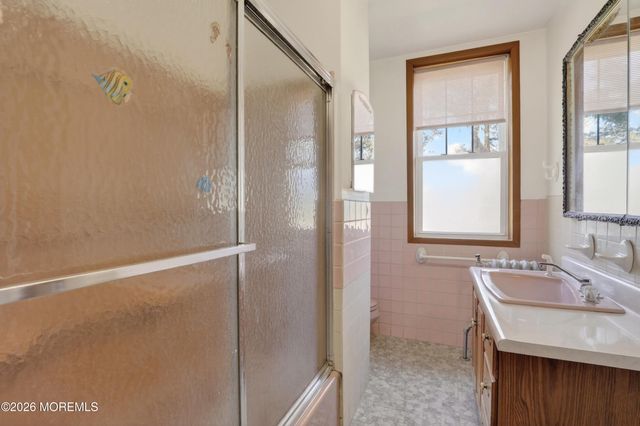 15 Hummingbird Way, Jackson, NJ 08527