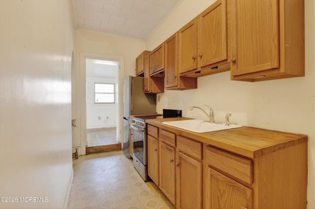 15 Hummingbird Way, Jackson, NJ 08527
