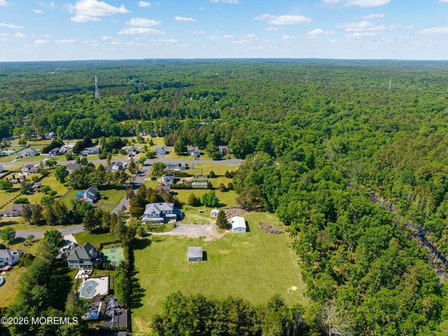 15 Hummingbird Way, Jackson, NJ 08527