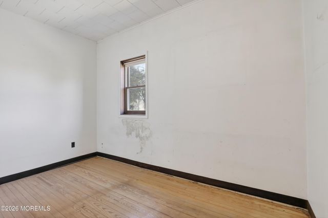 15 Hummingbird Way, Jackson, NJ 08527