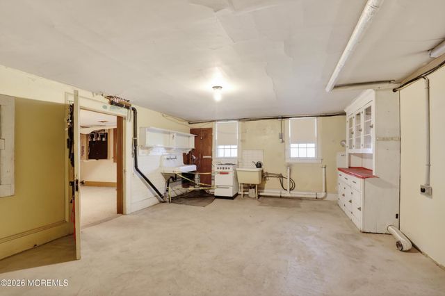 15 Hummingbird Way, Jackson, NJ 08527