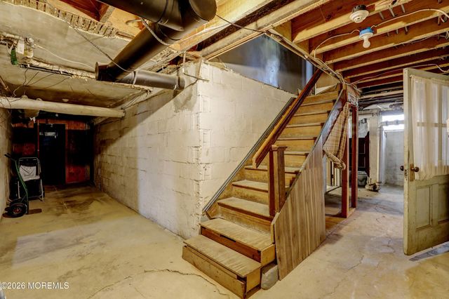 15 Hummingbird Way, Jackson, NJ 08527