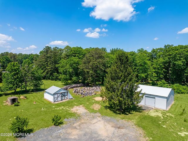 15 Hummingbird Way, Jackson, NJ 08527